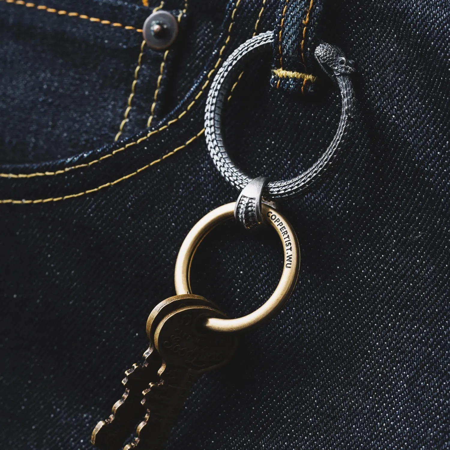 Ouroboros Keychain