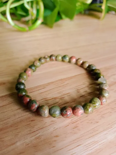 Unakite bracelet- Unakite- Crystal bracelets- Bracelets- Hippie bracelets- Witchy bracelets- Gifts- Birthday gifts- Jewelry- Crystals